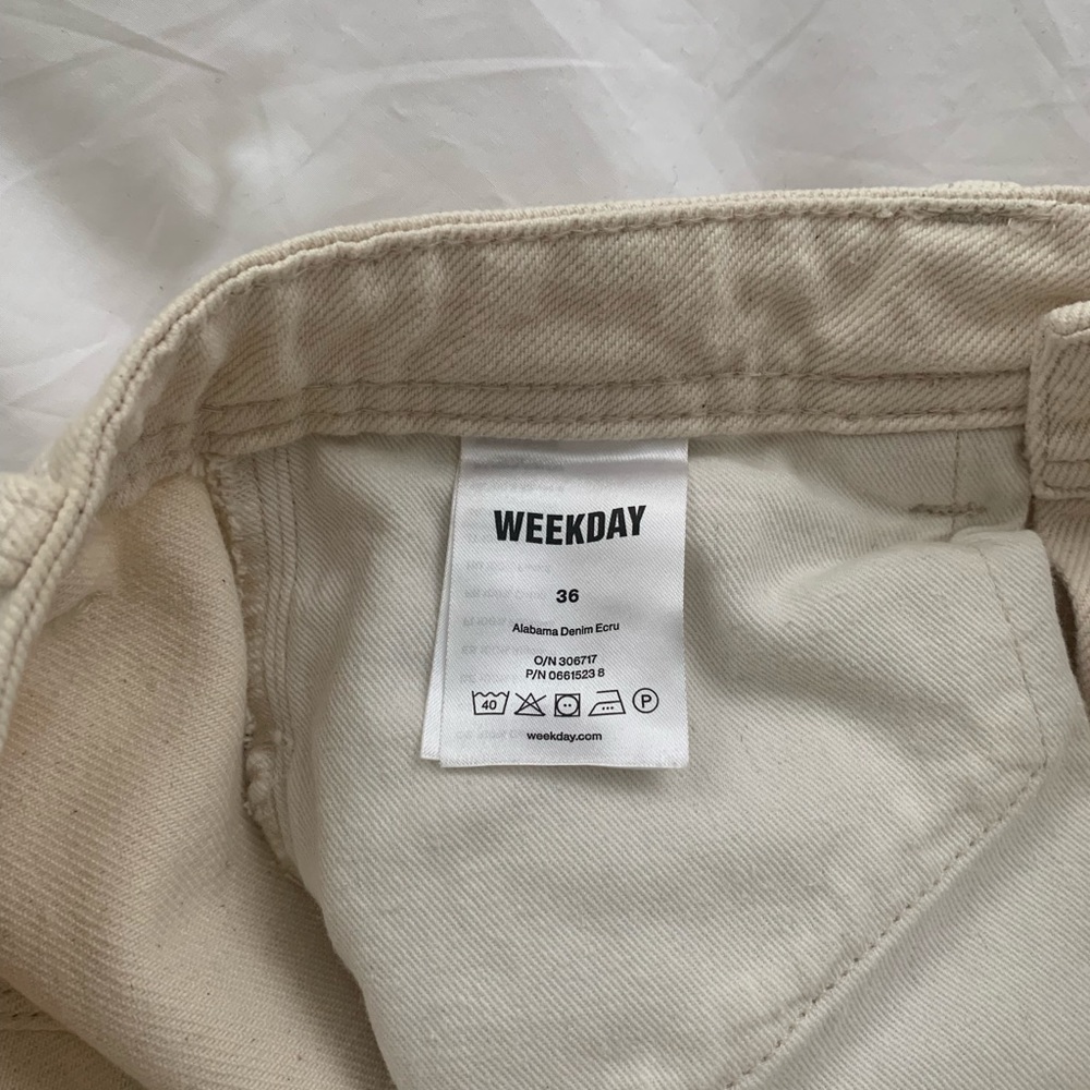 Weekday Jeans - Picture 5 of 5